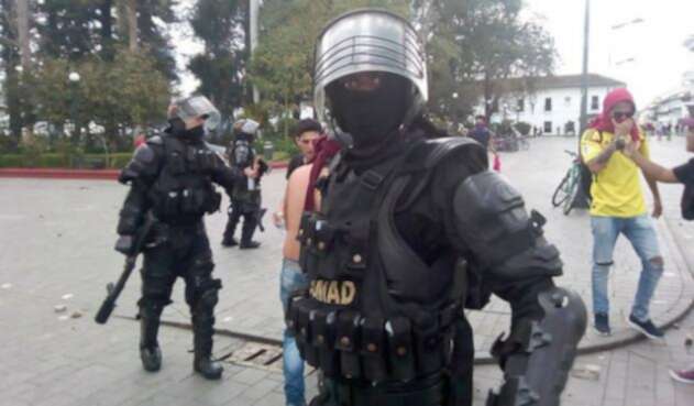 Marchas en Popayán Estudiantes y Policías se enfrentaron en protestas en Popayán.