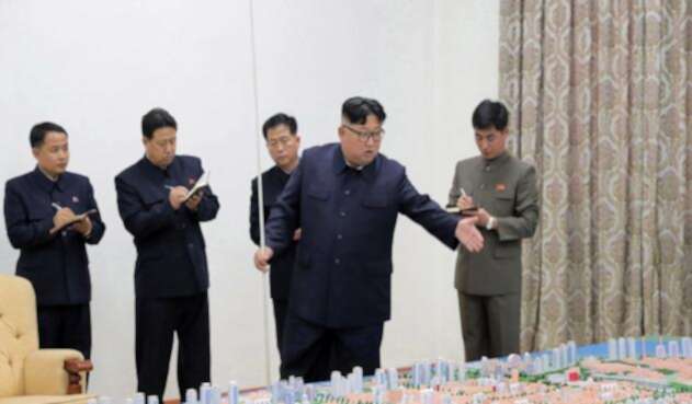 Corea del norte El líder norcoreano Kim Jong Un supervisó las pruebas de una nueva arma de "alta tecnología".