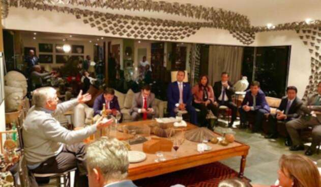 Reunión Partido Liberal y expresidente César Gaviria