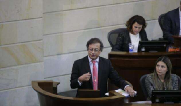 El senador Gustavo Petro