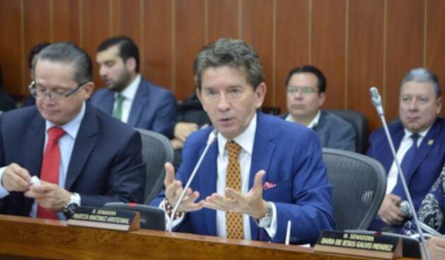 Gobernador de Antioquia, Luis Pérez Gutiérrez. Gobernador de Antioquia, Luis Pérez Gutiérrez.