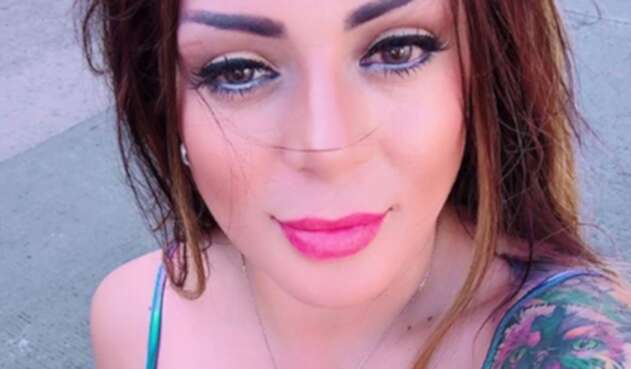 La cantante lanzó fuertes ataques a usuarios en redes sociales tras burlas que recibió por la derrota de Santa Fe.