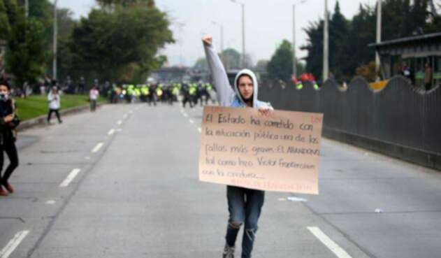 Marchas de estudiantes en Bogotá Marchas de estudiantes en Bogotá