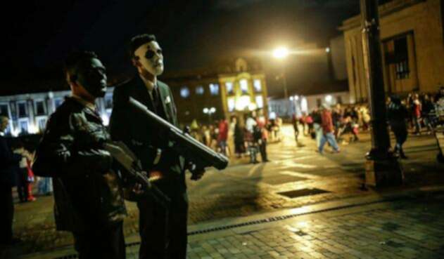 Marcha zombie para protestar por la educación pública Marcha zombie para protestar por la educación pública