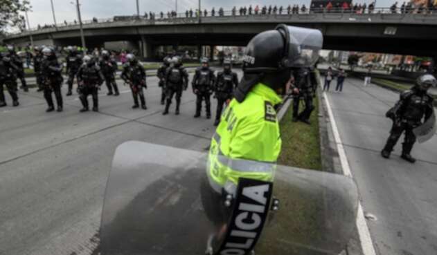 Policía durante las marchas en Bogotá