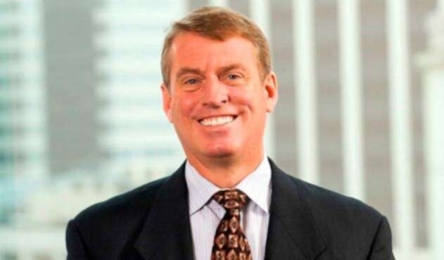 Richard Francis, director Latin American Sovereigns – líder de la Calificación de Colombia de Fitch Ratings