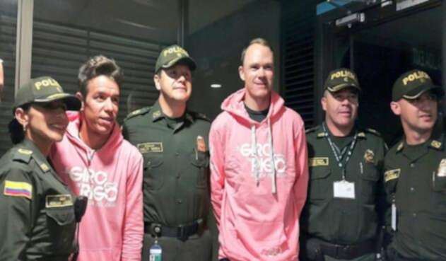 El cuatro veces ganador del Tour de Francia, Chris Froome, arribó al aeropuerto José María Córdova de Rionegro.