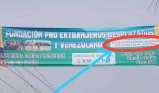 Esta polémica valla no tenía permiso de la Alcaldía de Bucaramanga. La orden de retirarla fue dada por el Personero de Bucaramanga.