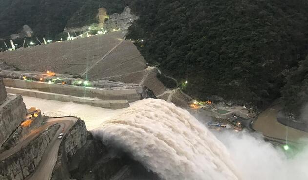 Entró en funcionamiento el vertedero de Hidroituango.