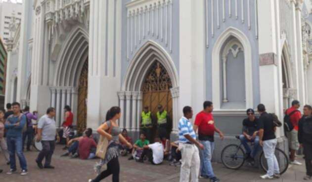Estudiantes de Universidad del Valle se toman iglesia del centro de Cali