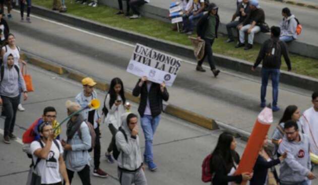 No cesa la problemática de las universidades públicas. No cesa la problemática de las universidades públicas.