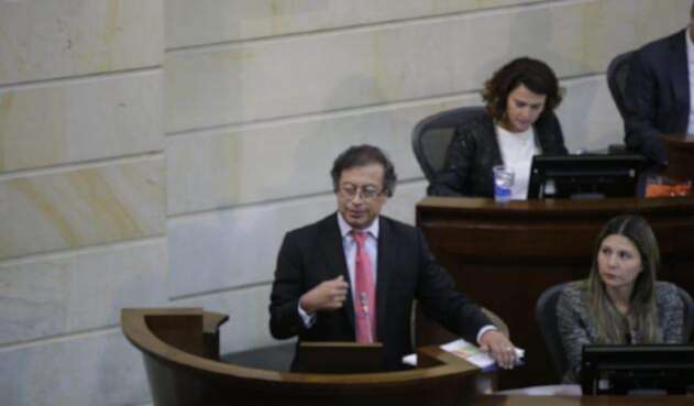 Gustavo Petro durante su intervención en el debate