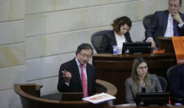 El senador Gustavo Petro ha sido cuestionado por sus cuentas de campaña.