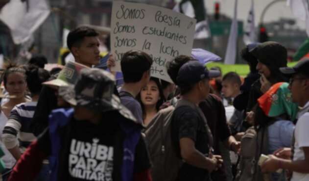 Marchas en Bogotá 28 de noviembre Manifestantes y agentes del Esmad terminaron enfrentados.