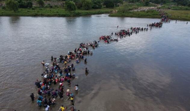 Migrantes salvadoreños