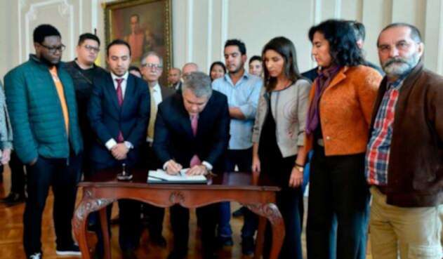 Estudiantes y Gobierno logran acuerdo para Educación Superior Pública Estudiantes y Gobierno logran acuerdo para Educación Superior Pública