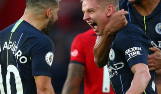 Jugadores del Manchester City celebran una victoria en la Premier League Jugadores del Manchester City celebran una victoria en la Premier League