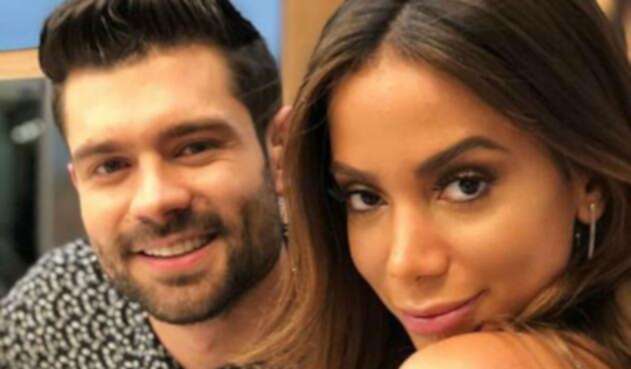 Anitta y Juan Diego Vanegas se besaron en El Desayuno