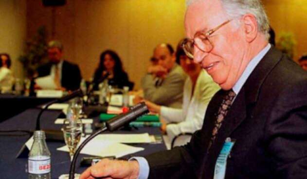 Belisario Betancur Belisario Betancur falleció a los 95 años.