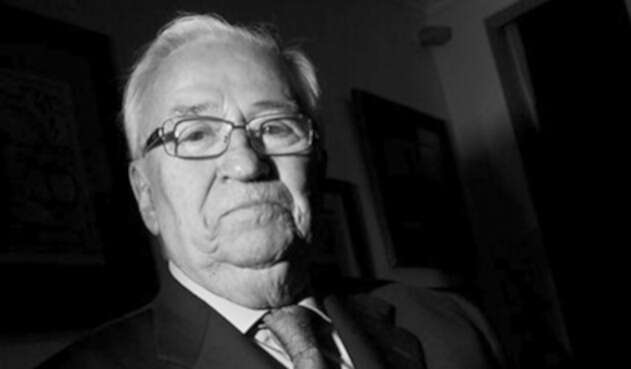 Belisario Betancur Belisario Betancur fue presidente de Colombia en el periodo 1982-1986.