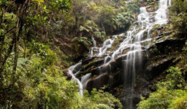 La Cascada de las Delicias está ubicada en los cerros orientales de Bogotá
