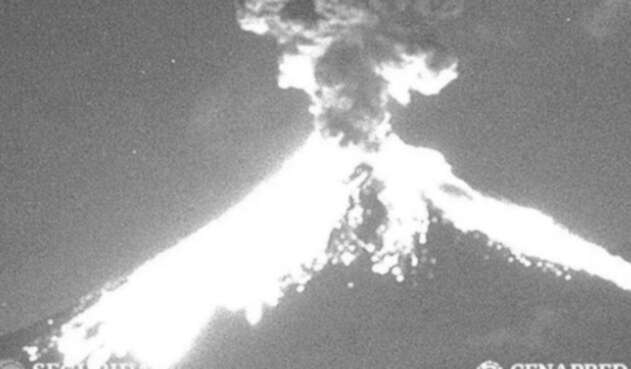 Explosión de volcán Popocatépetl