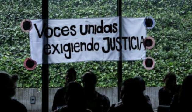 Falsos positivos Víctimas exigen justicia por el caso de los llamados "Falsos Positivos"