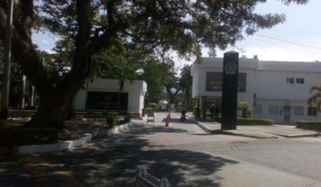 Escuela de Policía Simón Bolívar de Tuluá Escuela de Policía Simón Bolívar de Tuluá