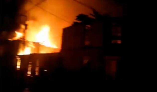 Incendio en El Cairo, Valle del Cauca, afectó varias viviendas Incendio en El Cairo, Valle del Cauca, afectó varias viviendas