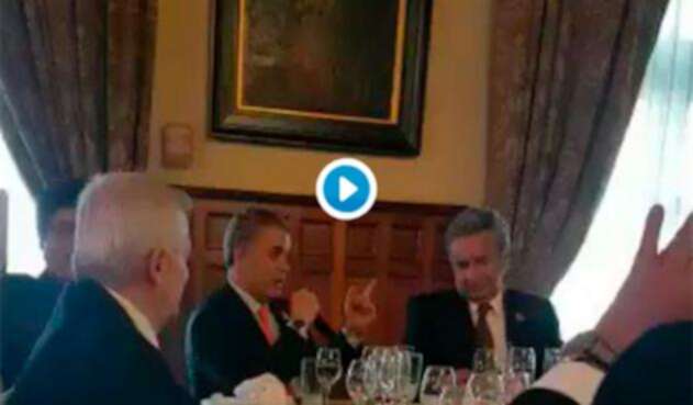 Los presidentes Iván Duque y Lenín Moreno en el marco de su encuentro en Ecuador