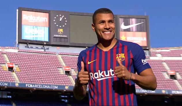 Murillo, feliz al ser presentado como jugador del Barcelona