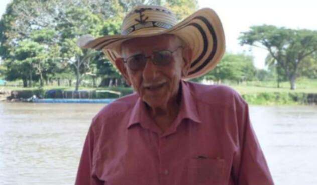 El maestro Julio Erazo Cuevas