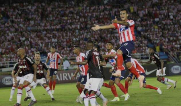Junior vs Paranaense Junior vs Paranaense