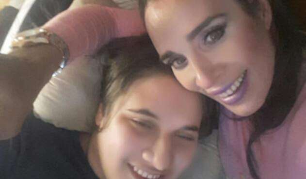 Lully Bossa y su hijo Ángelo