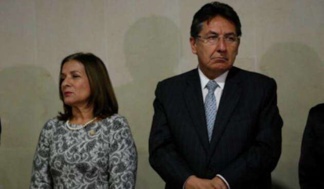 Margarita Cabello y Néstor Humberto Martínez Margarita Cabello, expresidenta de la Corte Suprema de Justicia y Néstor Humberto Martínez, Fiscal General de la Nación