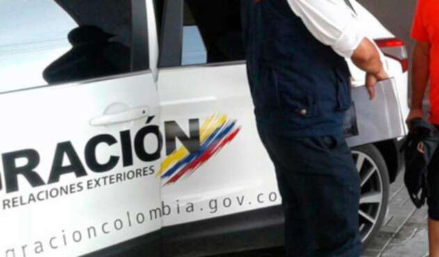 A través de un comunicado oficial, Migración Colombia dio a conocer que expulsó del territorio nacional a cuatro cuidadanos venezolanos, sindicados de cometer actos delincuenciales en la ciudad de Bogotá y en el municipio de La Mesa en Cundinamarca. Resultado de imagen de migracion colombia