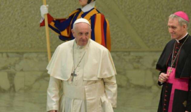 Papa Francisco El Papa Francisco realizó una visita navideña a Benedicto XVI.