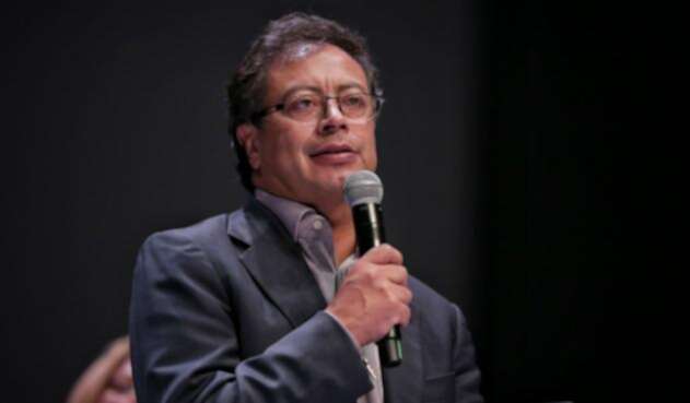 Gustavo Petro, congresista