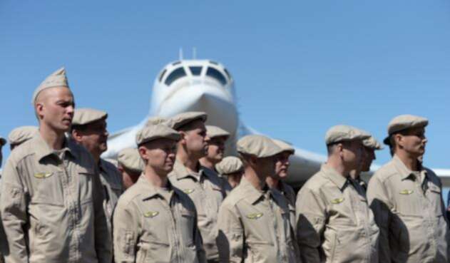 Avión militar Rusia y Venezuela Llegan a Venezuela aviones militares de Rusia para "ejercicios de defensa".