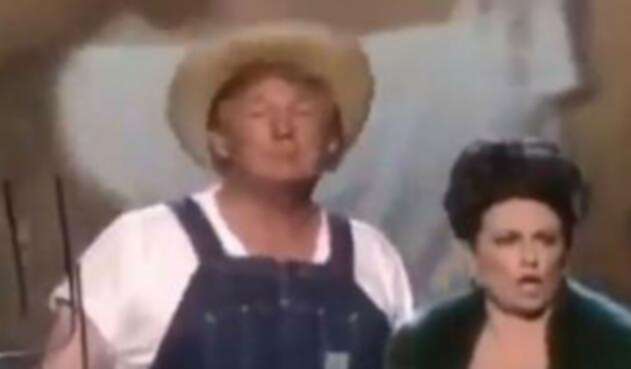 Donald Trump disfrazado de granjero Donald Trump disfrazado de granjero