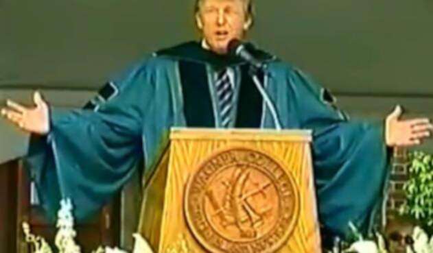 Donald Trump durante un discurso en 2004 en la Universidad Wagner.