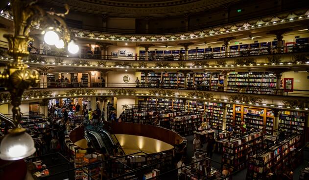 La librería más linda del mundo está en Buenos Aires. La librería más linda del mundo está en Buenos Aires.