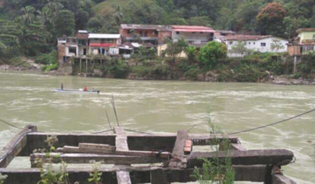 Suspendida la pesca y la minería en Puerto Valdivia por temor a una nueva emergencia en Hidroituango