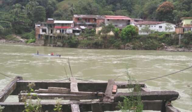 Suspendida la pesca y la minería en Puerto Valdivia por temor a una nueva emergencia en Hidroituango