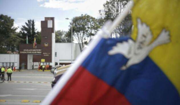 Atentado en la Escuela General Santander Atentado en la Escuela General Santander