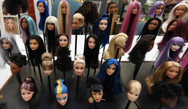El fabricante aún no se ha pronunciado. Muñeca trans en Rusia