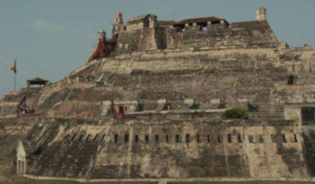 Torniquetes, vallas y arreglos en cemento están afectando la arquitectura de la fortificación