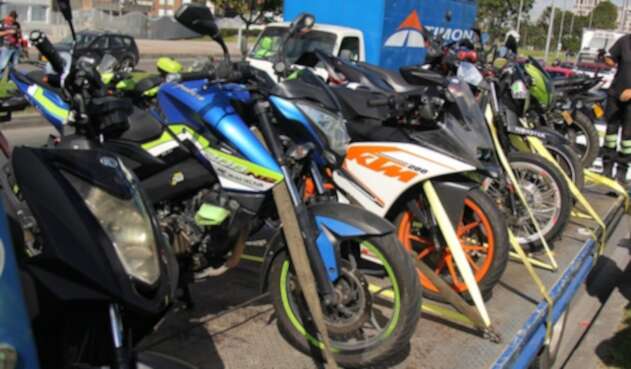 Motocicletas parqueadas