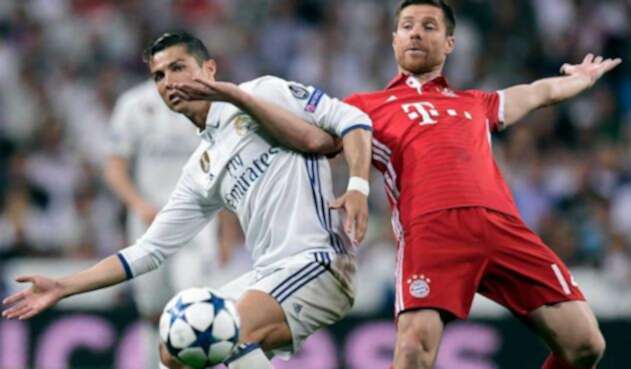 Cristiano ROnaldo y Xavi Alonso son acusados de evadir impuestos en España