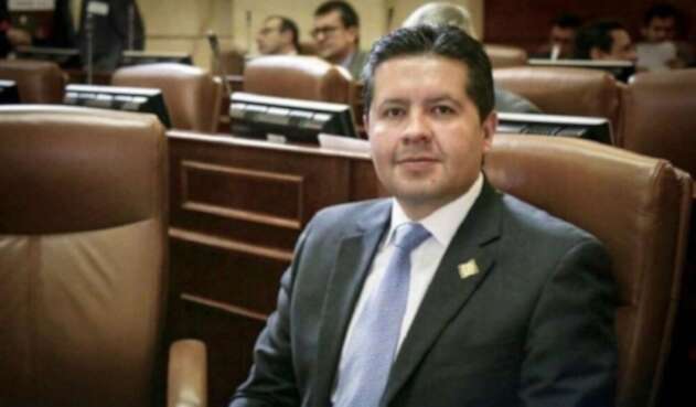 Hernán Estupiñán congresista